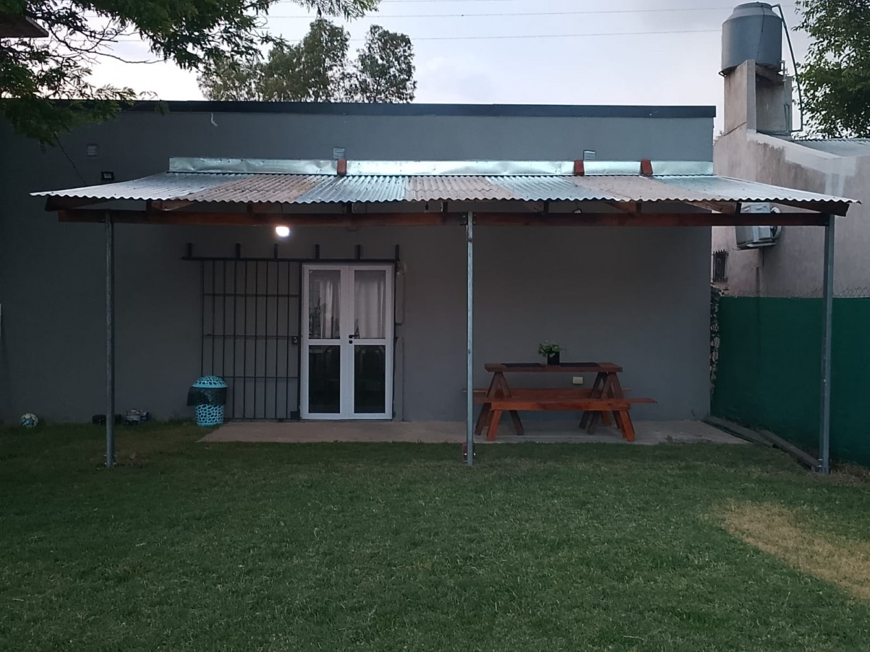 Casa venta Alvarez con pileta