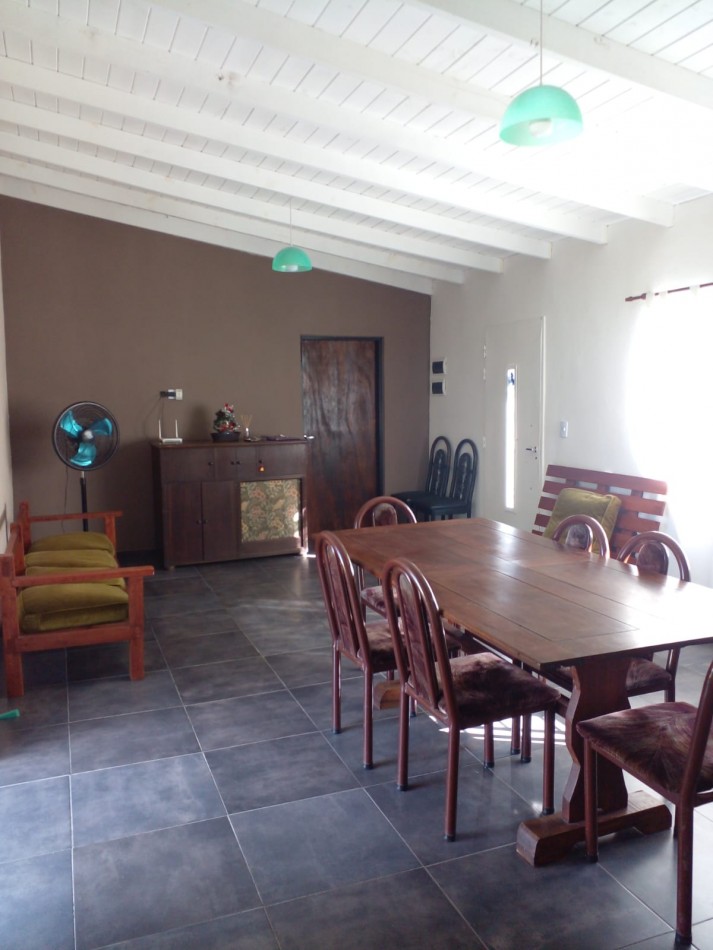 Casa venta Alvarez con pileta