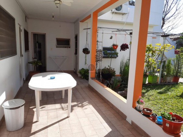 Venta Casa 3 ambientes Barrio Marina Villa Luzuriaga