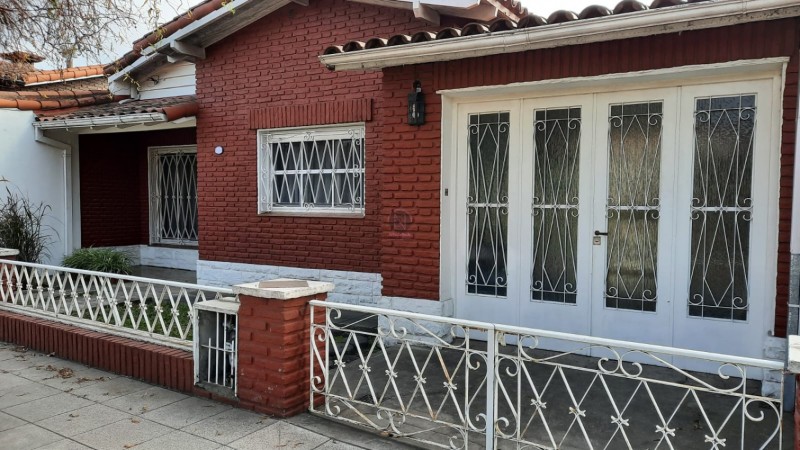 Venta Casa 3 ambientes Barrio Marina Villa Luzuriaga