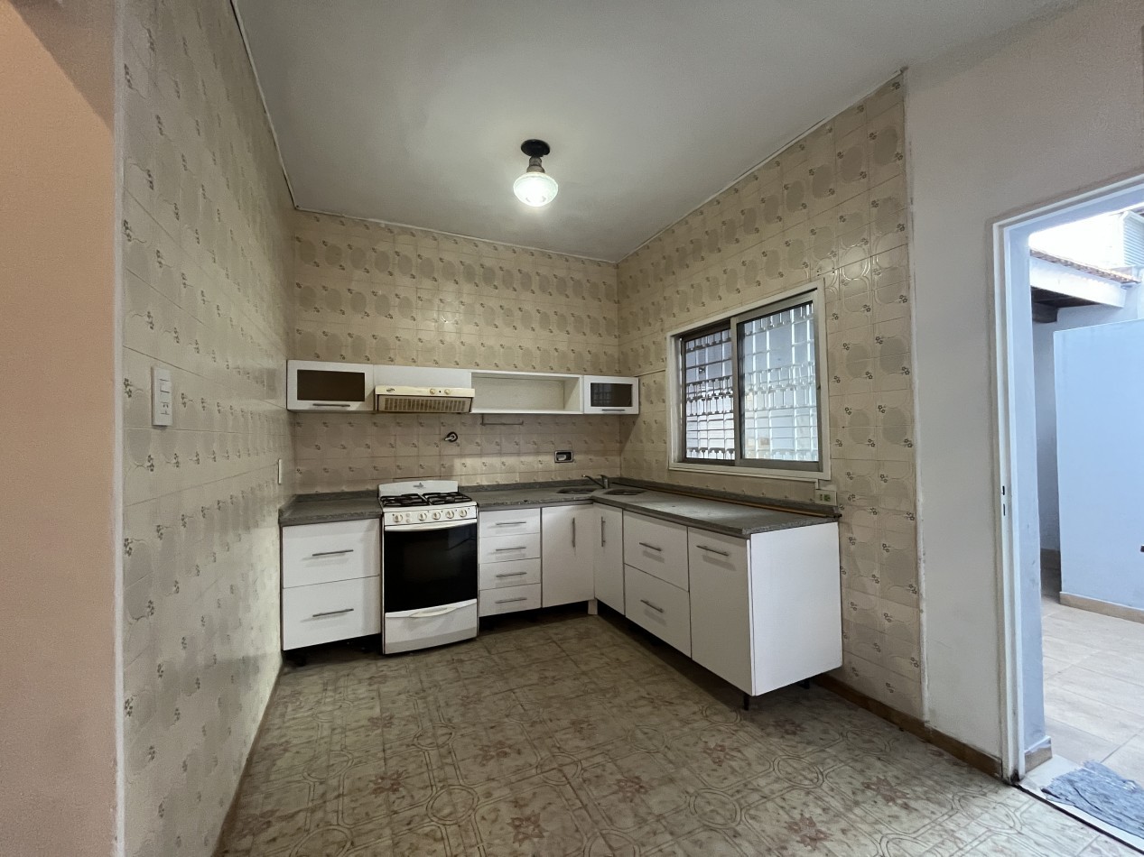 PH 3 ambientes con patio Ramos Mejia