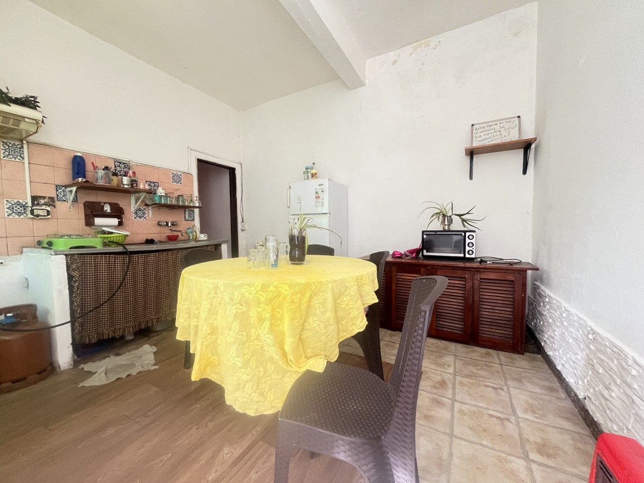 casa 3 ambientes con cochera La Tablada