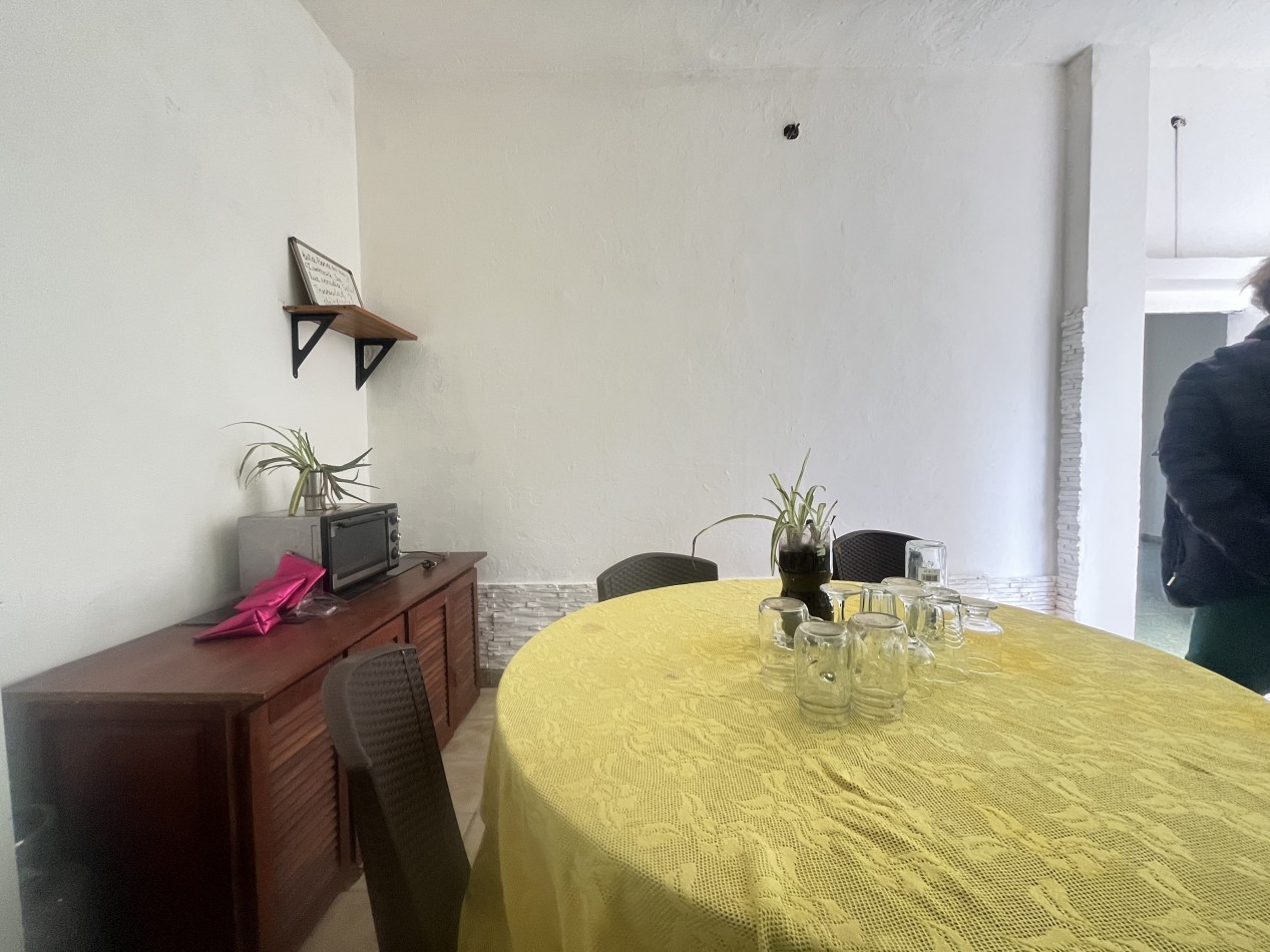 casa 3 ambientes con cochera La Tablada