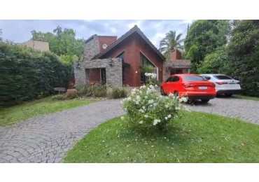 Venta casa en Country Las Lajas