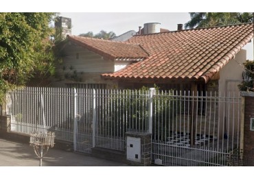 casa de 3 ambientes- Excelente zona