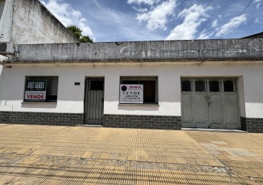 Casa  3 ambientes - parque con cochera. Excelente estado