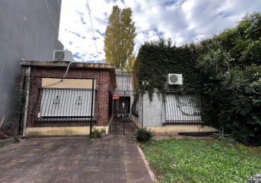 Casa en lote propio 4 ambientes garaje y patio